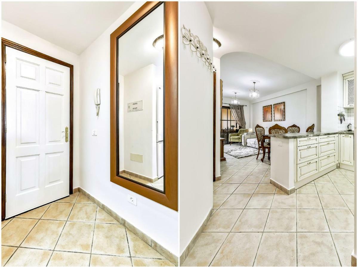 Apartment Elite Palace Адехе Екстериор снимка
