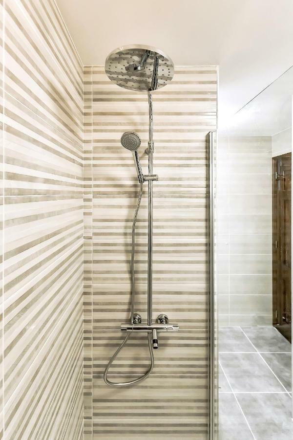 Apartment Elite Palace Адехе Екстериор снимка